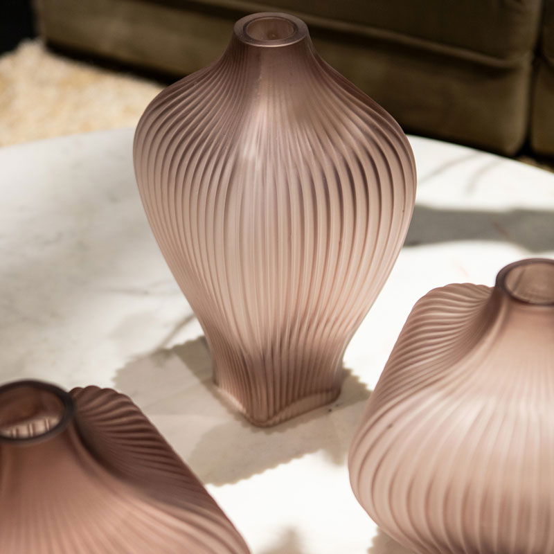 HALLI hoge glazen vaas bloemenvaas paars matglas elegant design 37cm