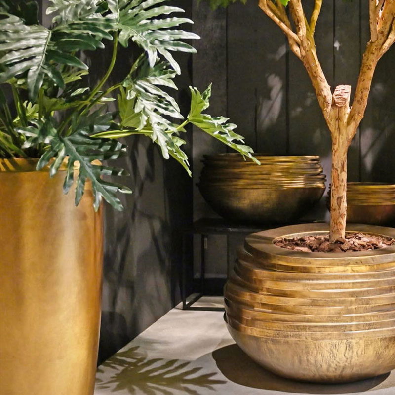 LYNAA XL grote design plantenpot plantenbak goud metallic 85cm breed