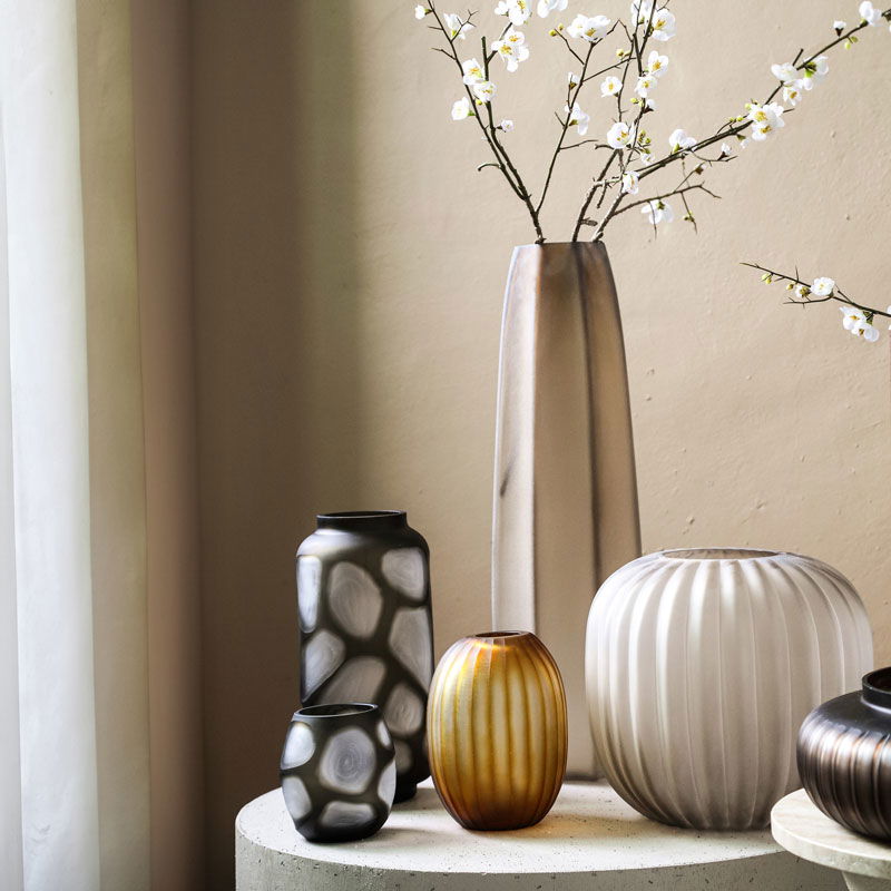 LEVENTE bloemenvaas glazen vaas decoratievaas beige matglas 30cm