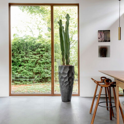 LUX grote design bloempot vaas hoog zwart antraciet voor binnen 110cm
