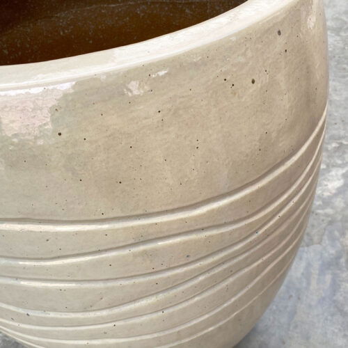 ADESS crème wit gouden plantenbak groot design voor buiten 80cm