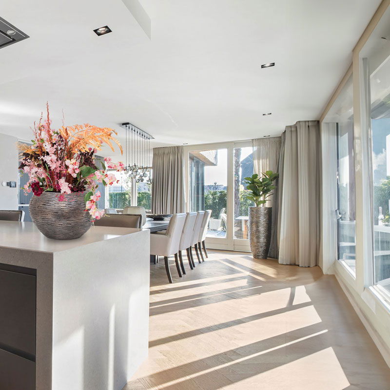 UNDA ronde tafel vaas bloempot design bowl brons 39cm breed