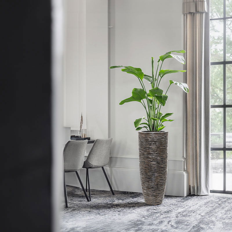 UNDA brons zwarte bloempot vaas voor binnen 70cm