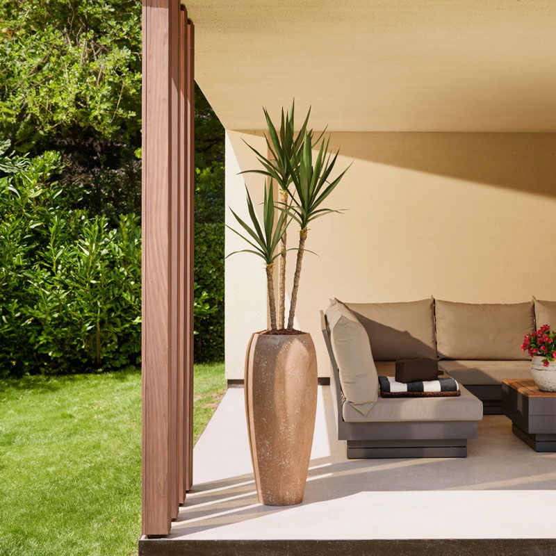 COATY vaas bloempot hoog design bruin voor buiten en binnen 90cm