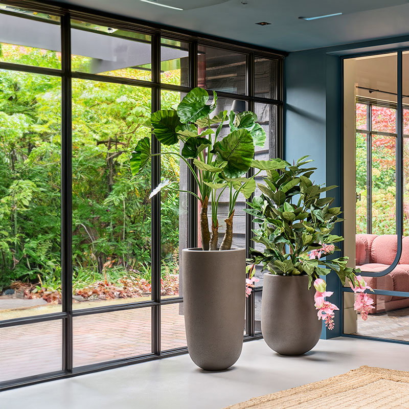 VADAA XL vaas bloempot groot en hoog design brons bruin voor binnen 90cm