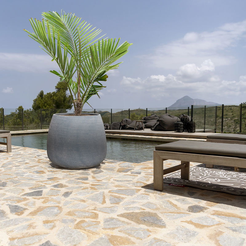 MILOO grote XL beton grijze plantenbak bloembak voor buiten 75cm breed
