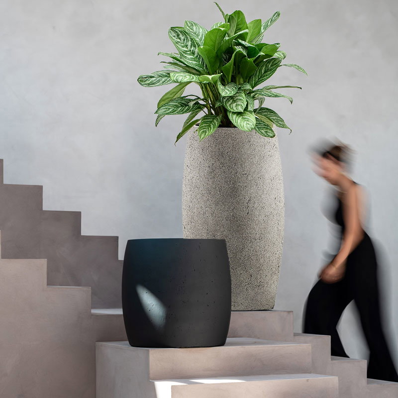 DARAA hoge bloempot vaas licht grijs beton hoog design voor buiten 90cm