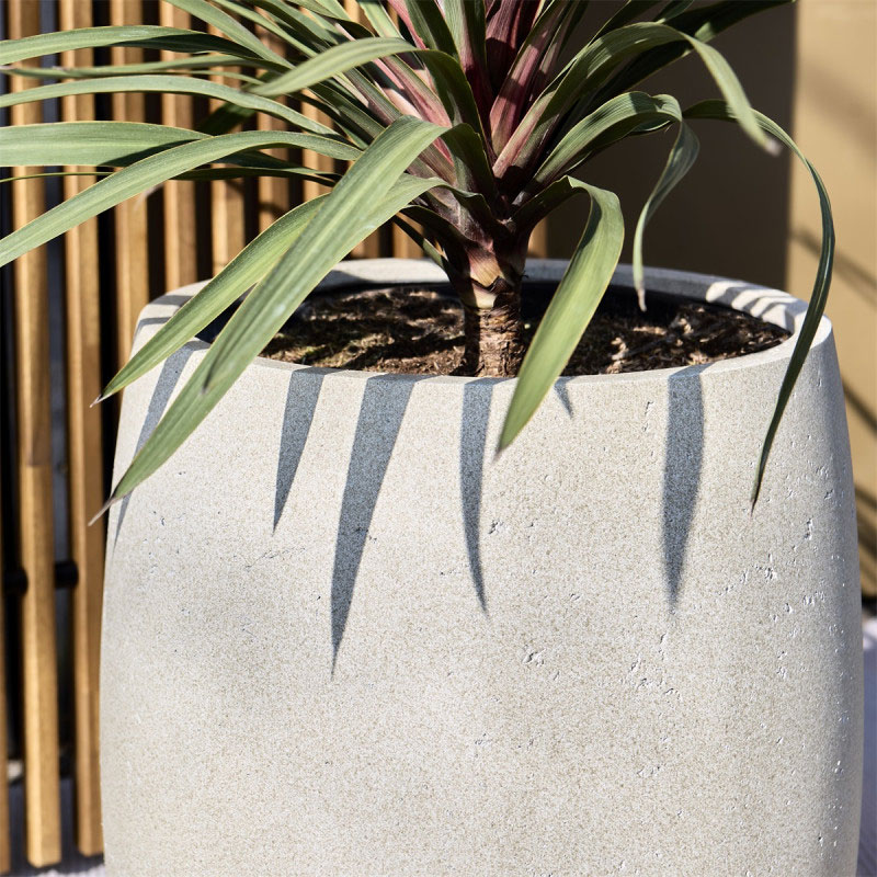 DARAA hoge bloempot vaas natuurlijk wit beton hoog design voor buiten 90cm