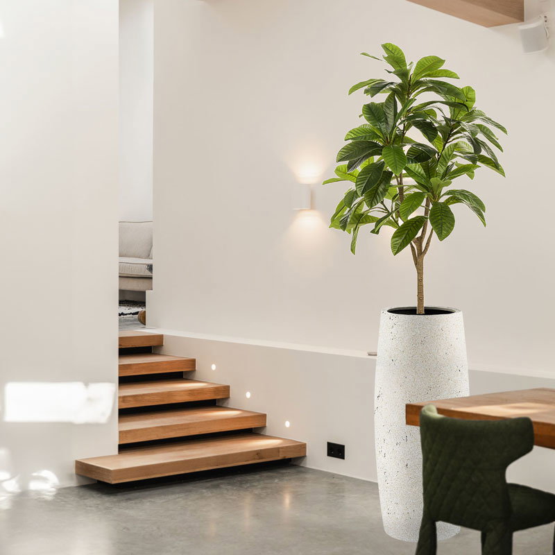 DARAA grote bloempot vaas zacht natuurlijk wit hoog design voor buiten 110cm