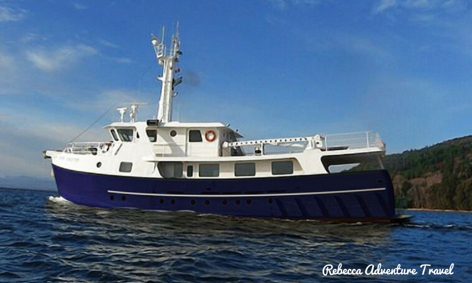 Cachalote-Explorer-Cruise