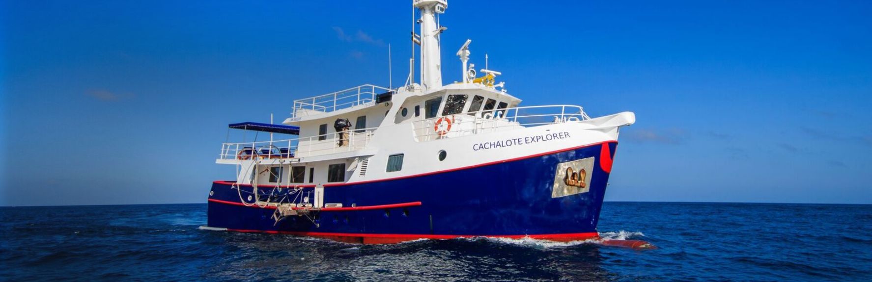 Cachalote Explorer Galapagos Cruise (1)