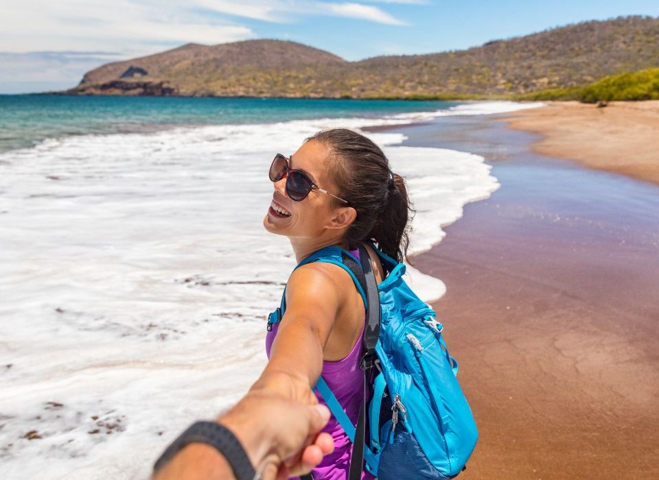 women travelling to the Galapagos Islands
