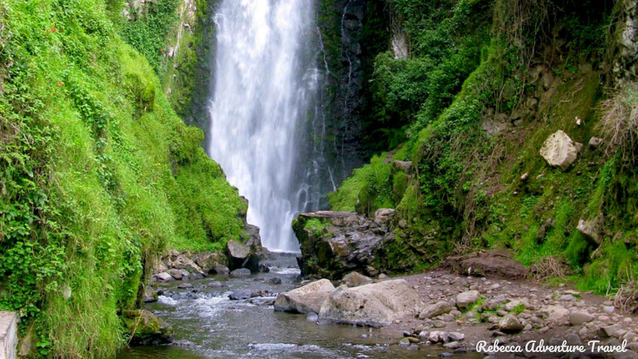 Peguche Waterfall - Otavalo