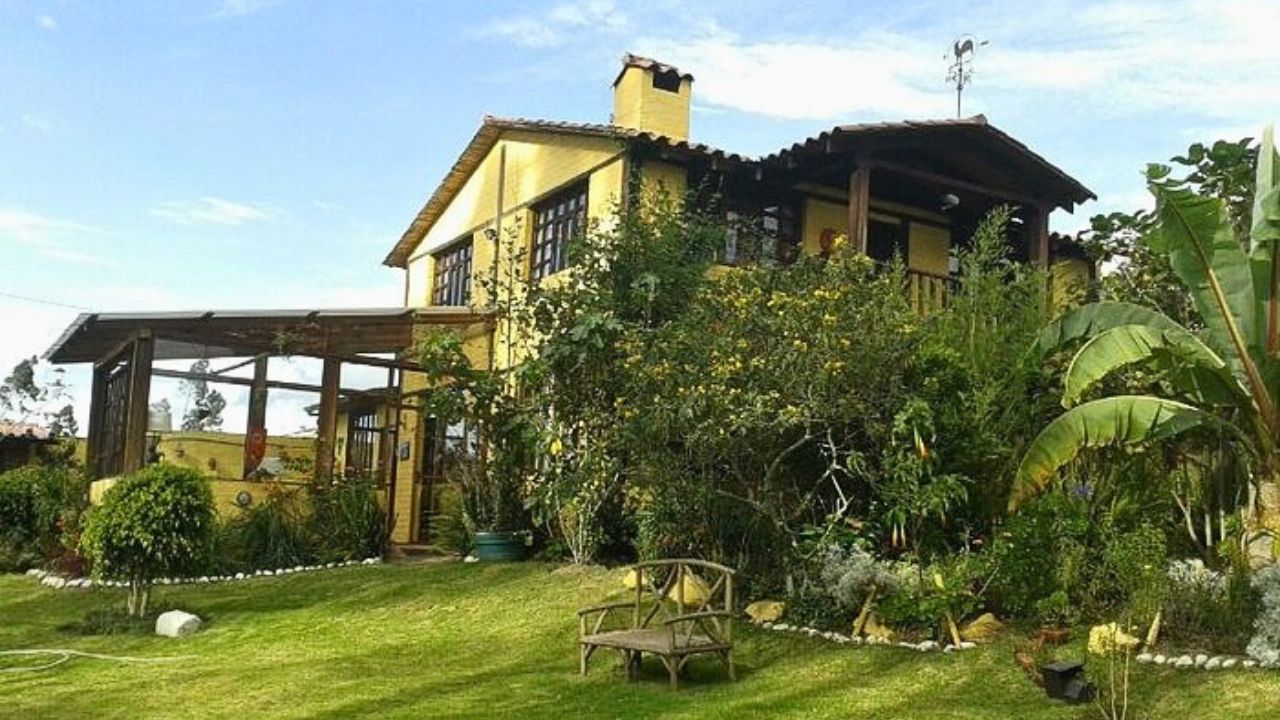 Yellow Guest House - Cotacachi
