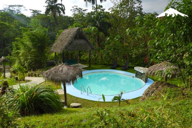 Kuyana Lodge Pool.