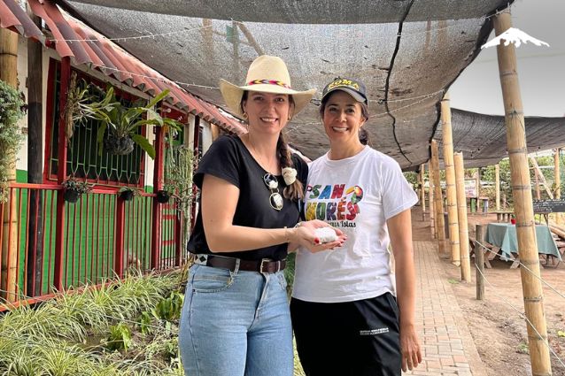 Rebecca and Leticia - Colombia Guide