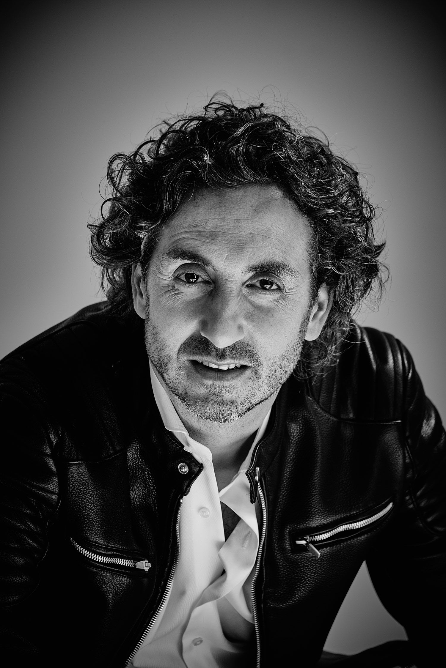 Portrait image Osiris Hertman