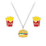 Leuk kinder sieraden setje in het zilver bestaande uit frietjes oorknopjes en een kinderketting met een hamburger hangertje