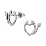 Zilveren stainless steel duivels hart oorbellen
